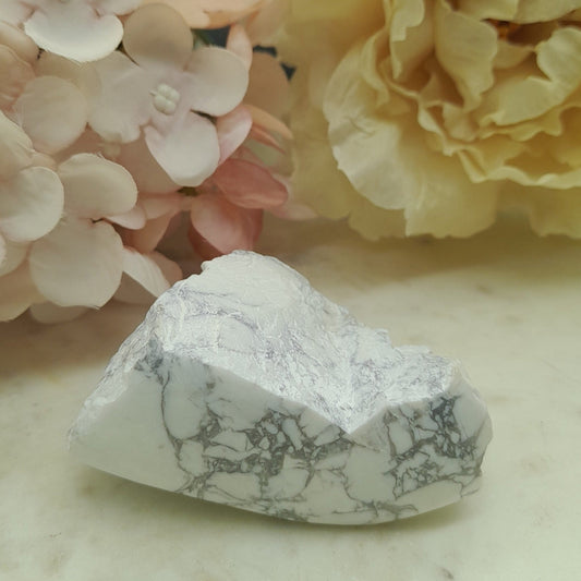 Howlite One Polished Side