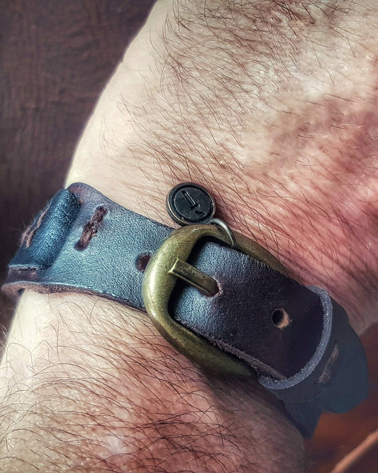 Mens Leather Jewellery-Bracelet-Buckle