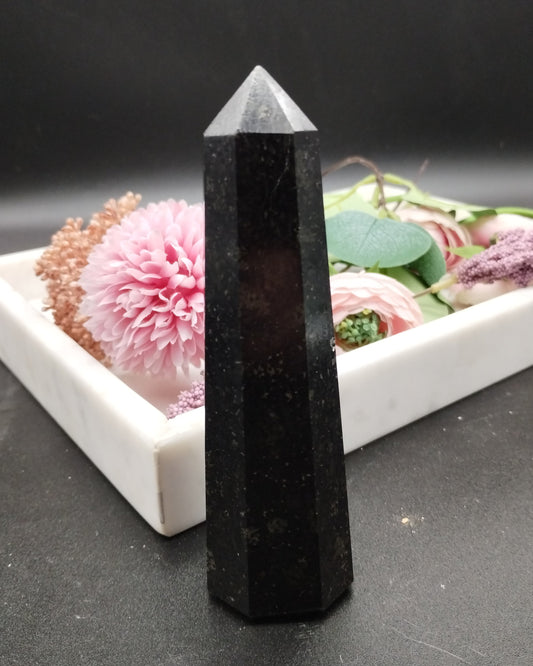 Black Tourmaline point 301 g