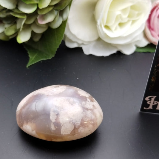 Flower Agate Palm Stone